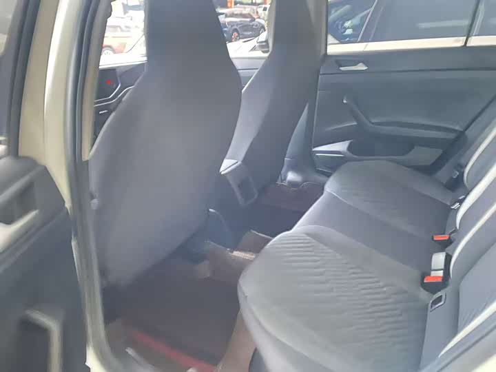 Фото 6 - Volkswagen Lavida