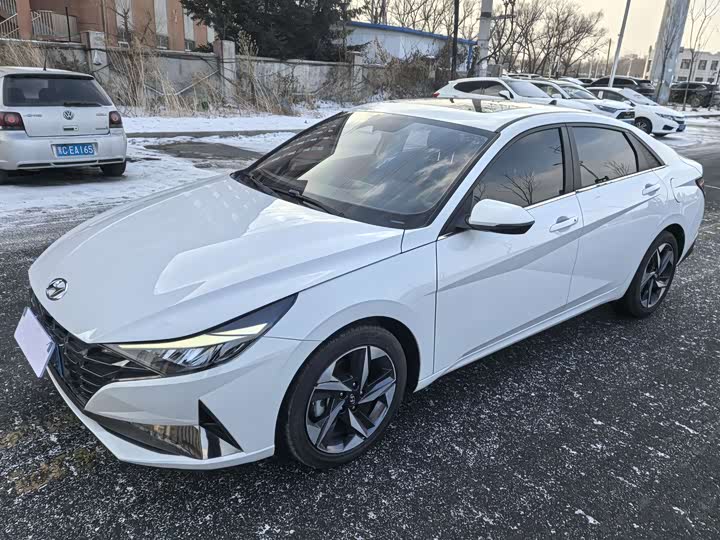 Фото 1 - Hyundai Elantra N line