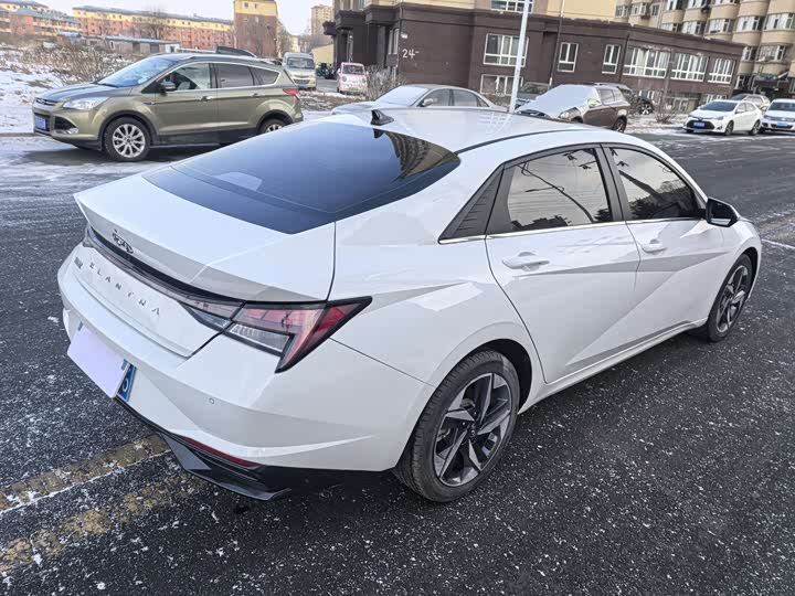 Фото 6 - Hyundai Elantra N line