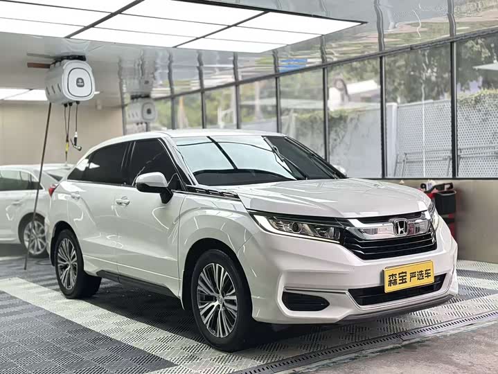 Фото 3 - Honda Avancier