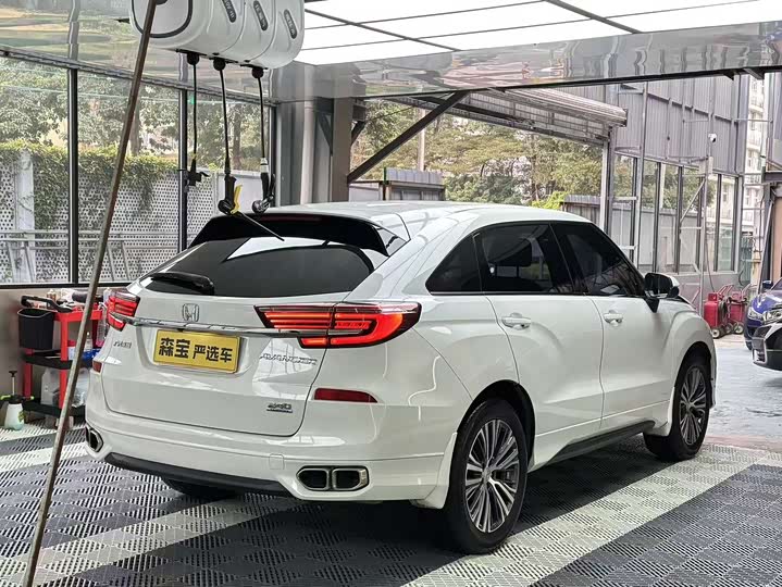 Фото 4 - Honda Avancier