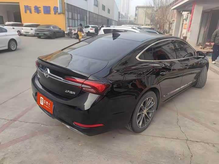 Фото 3 - Buick LaCrosse