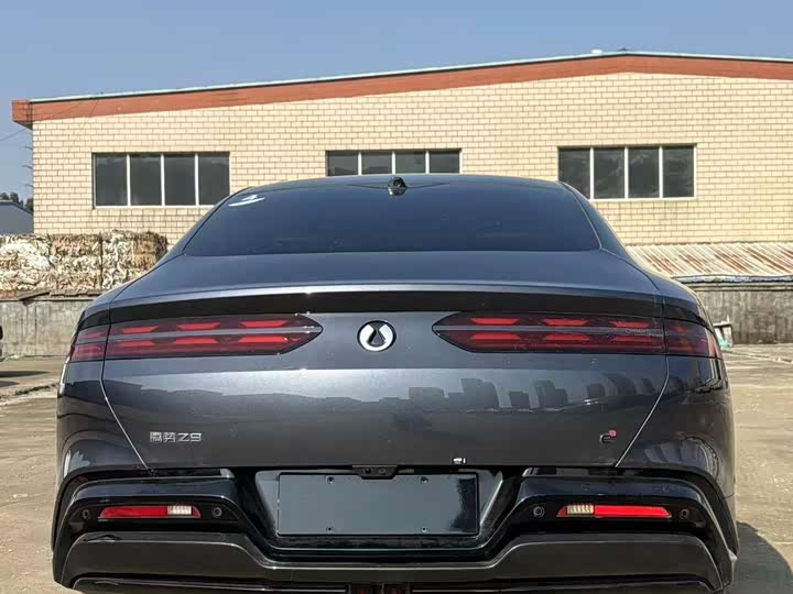 Фото 5 - Denza Z9