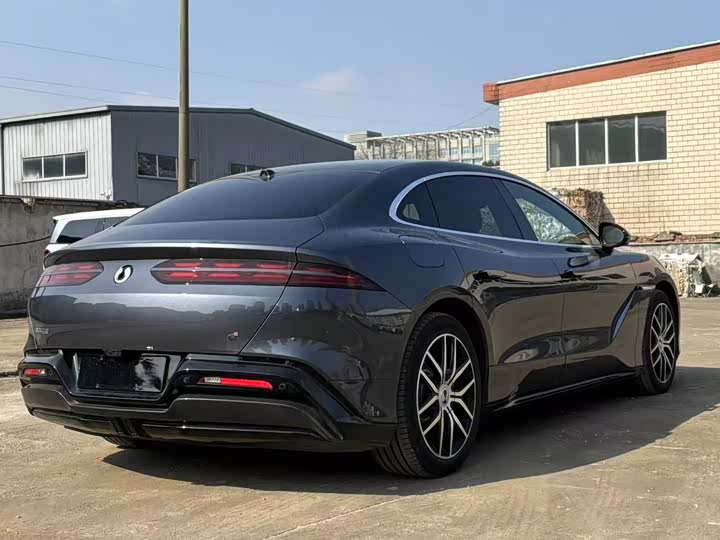 Фото 6 - Denza Z9