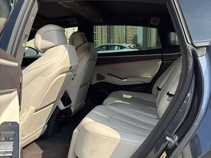 Фото 8 - Denza Z9