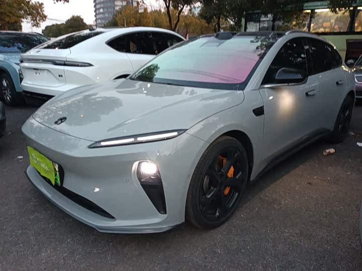 Фото 1 - Nio ET5T