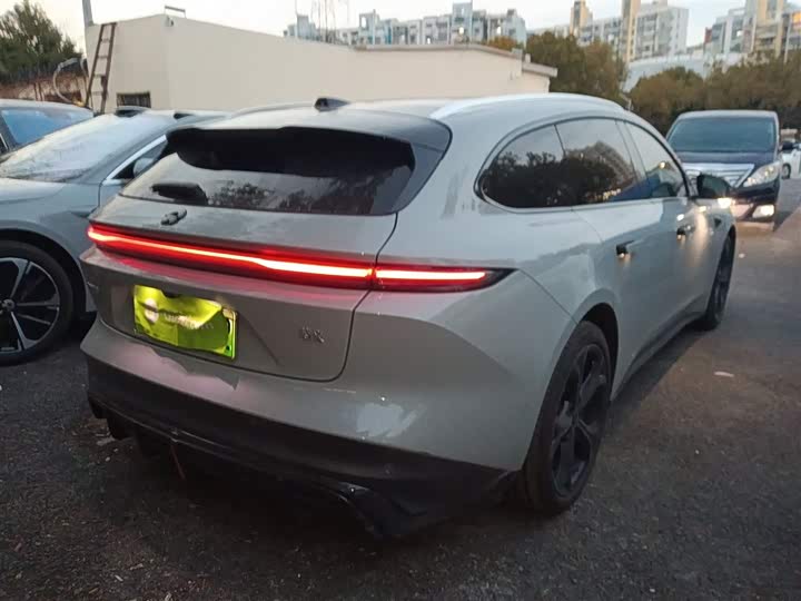 Фото 7 - Nio ET5T