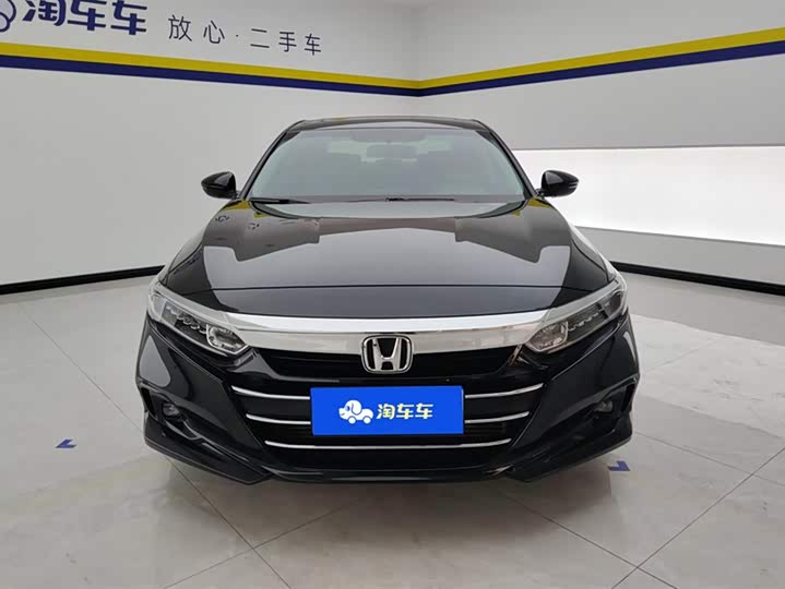 Фото 2 - Honda Accord