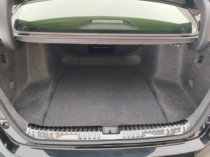 Фото 4 - Honda Accord