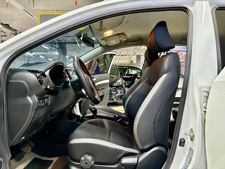 Фото 4 - Kia KX1