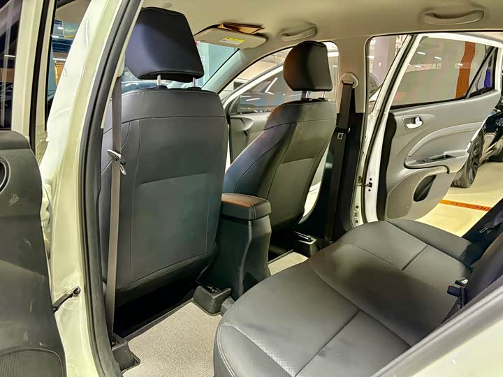 Фото 5 - Kia KX1