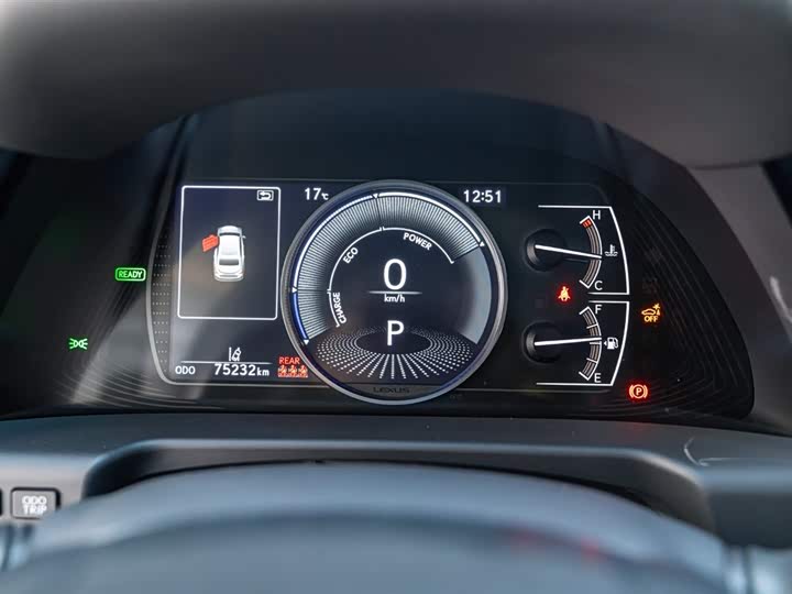 Фото 7 - Lexus ES