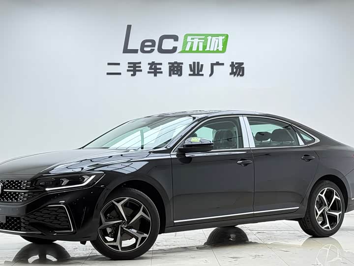 Фото 2 - Volkswagen Passat