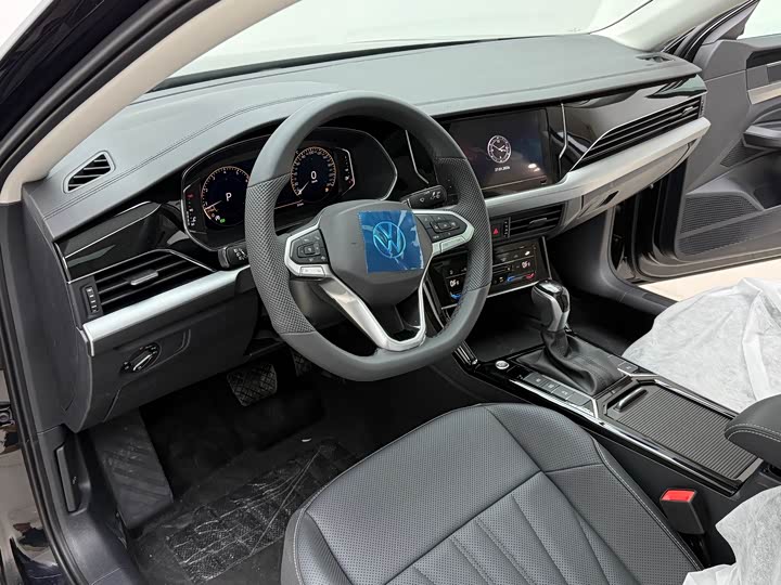 Фото 5 - Volkswagen Passat