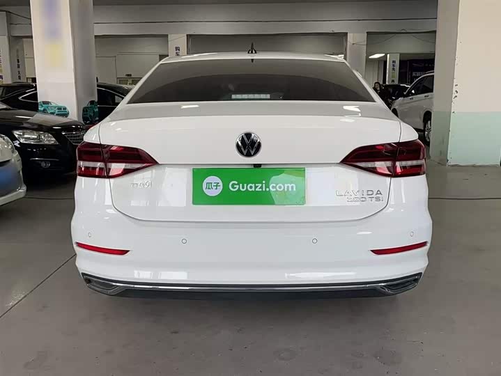 Фото 6 - Volkswagen Lavida