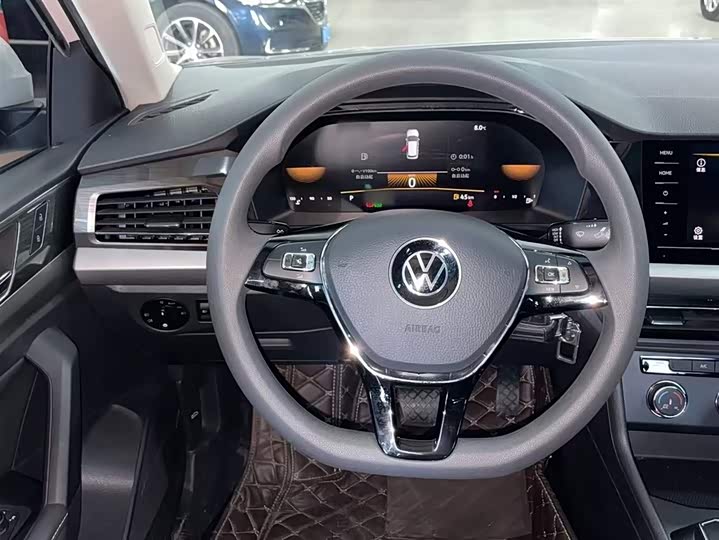 Фото 9 - Volkswagen Lavida