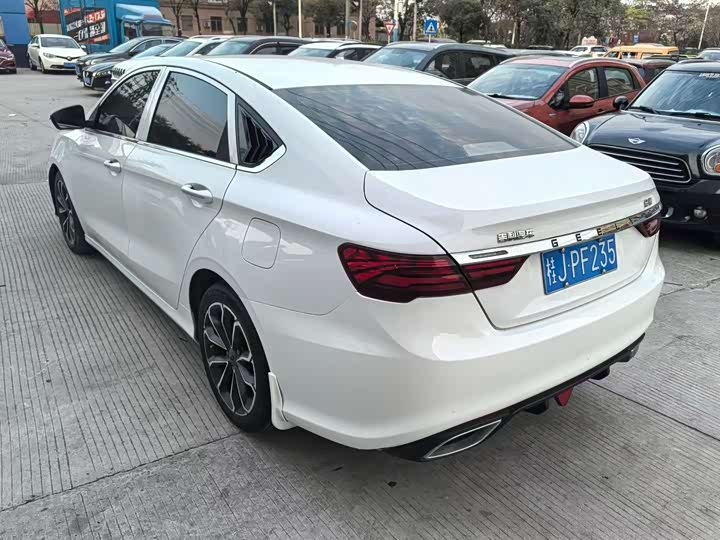 Фото 3 - Geely Binrui