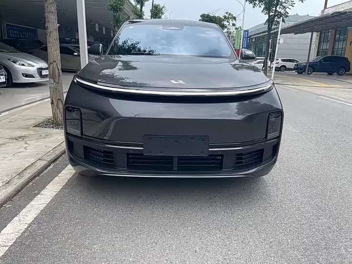 Фото 2 - LiXiang L8