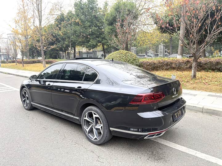 Фото 9 - Volkswagen Magotan