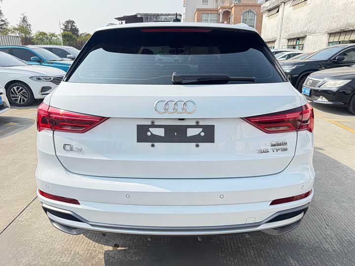 Фото 5 - Audi Q3