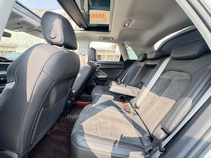 Фото 9 - Audi Q3