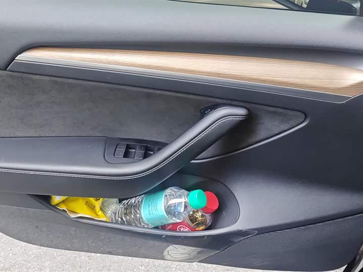 Фото 7 - Tesla Model 3