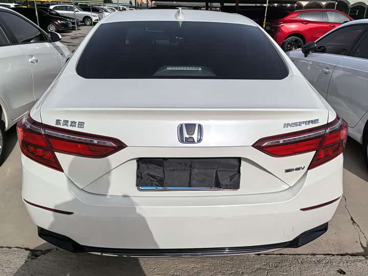 Фото 5 - Honda Inspire