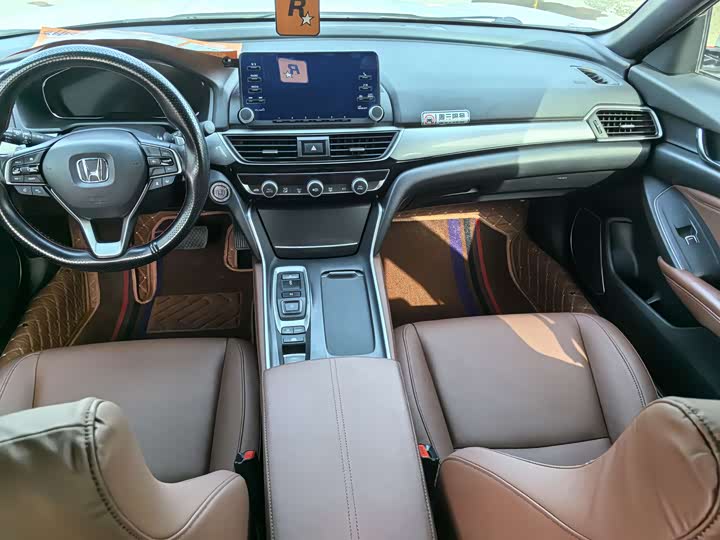 Фото 8 - Honda Inspire