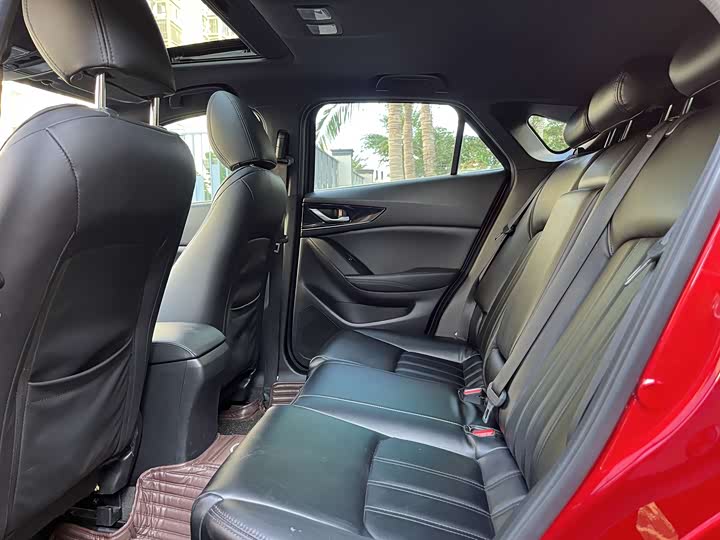 Фото 6 - Mazda CX-4