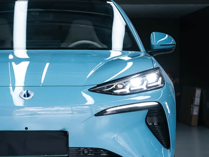 Фото 5 - Denza N7