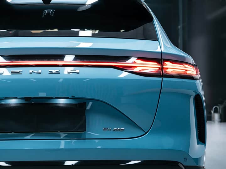 Фото 6 - Denza N7