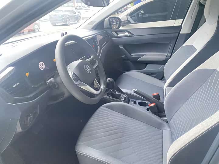 Фото 4 - Volkswagen Lavida