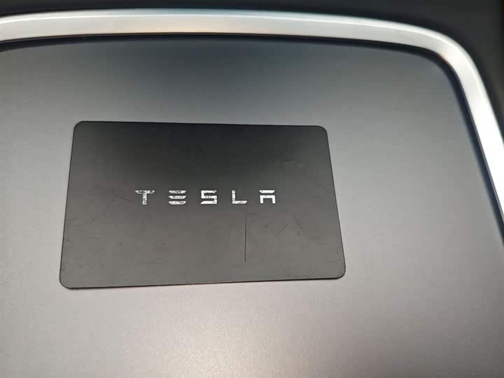 Фото 9 - Tesla Model Y