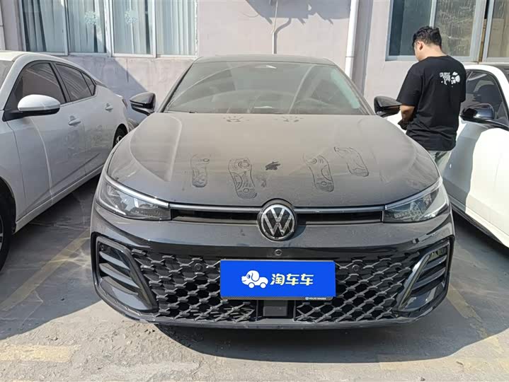 Фото 2 - Volkswagen Passat