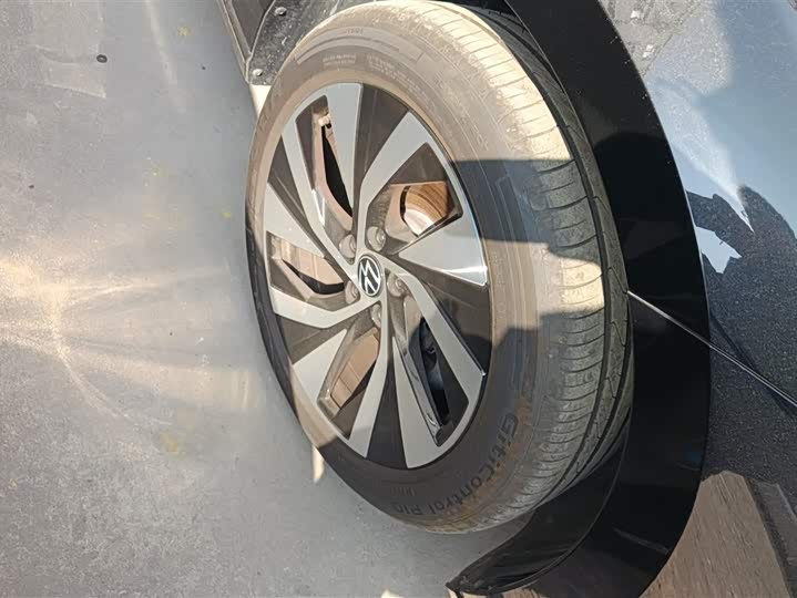 Фото 6 - Volkswagen Passat