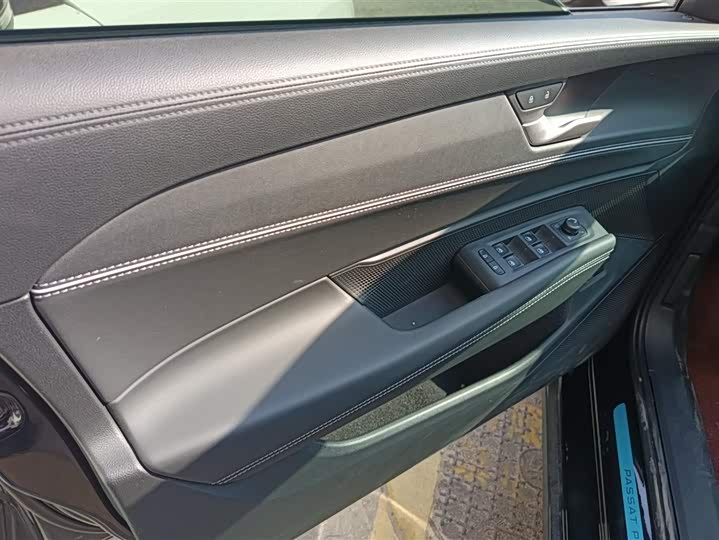 Фото 7 - Volkswagen Passat