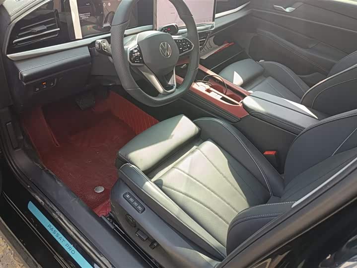 Фото 9 - Volkswagen Passat