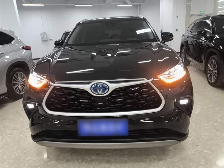 Фото 3 - Toyota Highlander