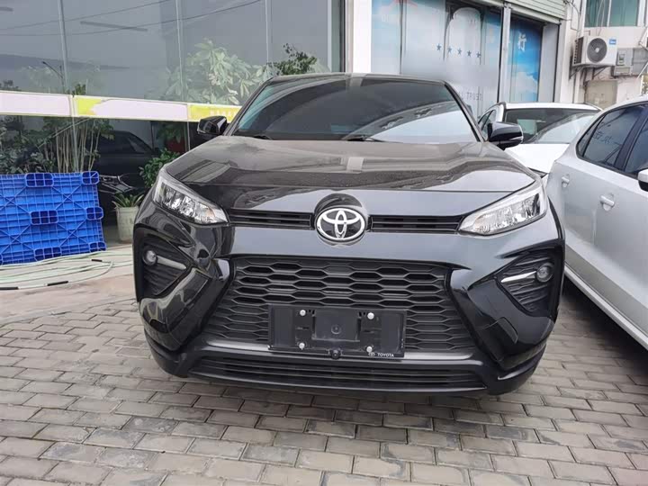 Фото 3 - Toyota Wildlander