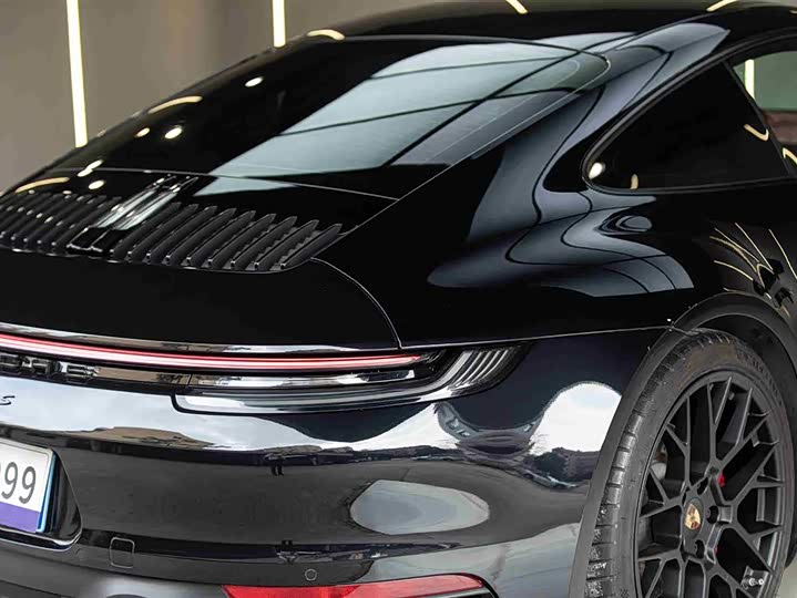 Фото 4 - Porsche 911