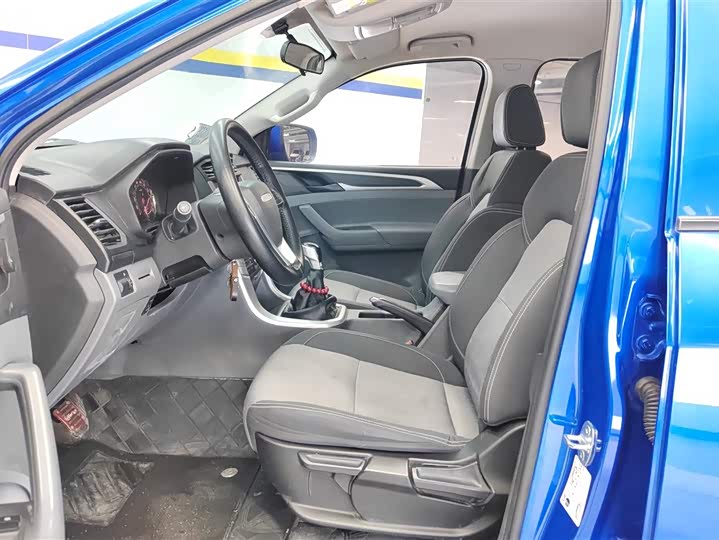 Фото 9 - Maxus T70