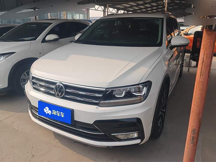 Фото 1 - Volkswagen Tiguan L Pro