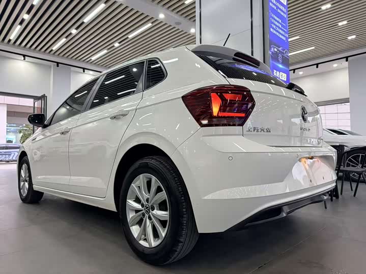 Фото 4 - Volkswagen Polo