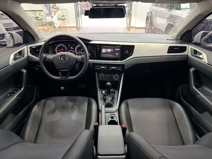 Фото 7 - Volkswagen Polo