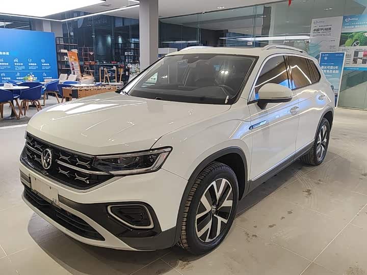 Фото 1 - Volkswagen Tayron