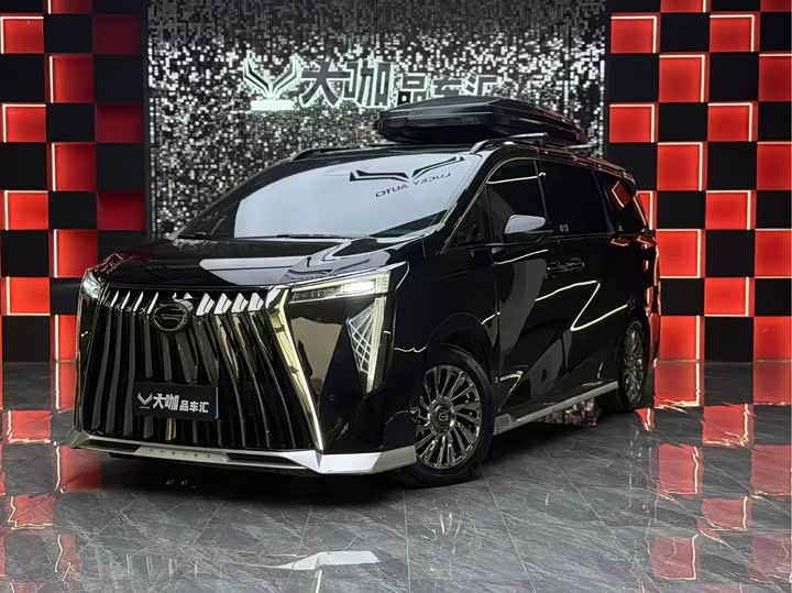 Фото 1 - GAC Trumpchi M8