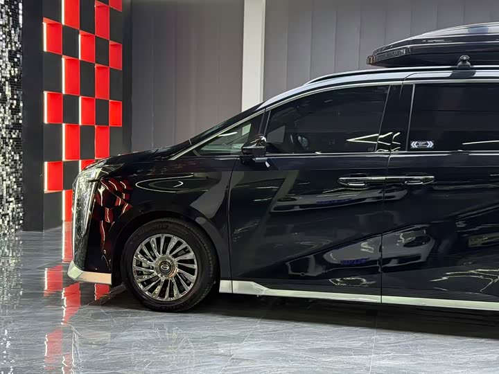 Фото 7 - GAC Trumpchi M8