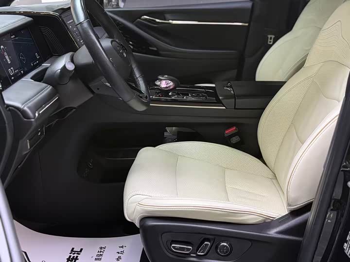 Фото 8 - GAC Trumpchi M8