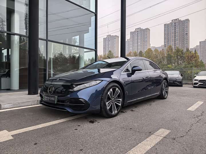 Фото 1 - Mercedes-Benz EQS