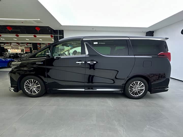 Фото 5 - Toyota Alphard